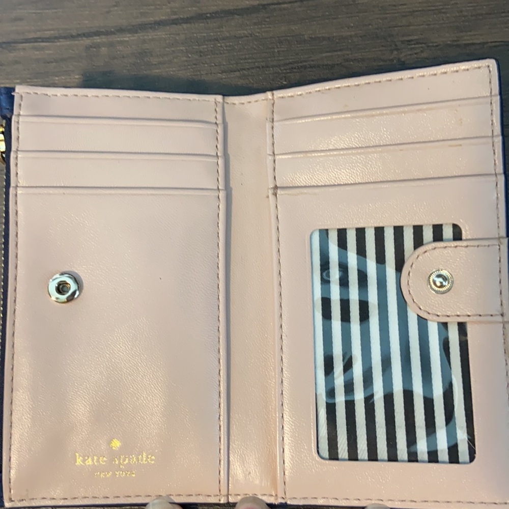Kate Spade wallet - Picture 2 of 3